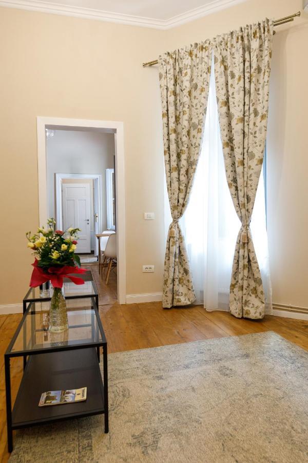 Stylish Flat In The Heart Of Historical Center Daire Temeşvar Dış mekan fotoğraf